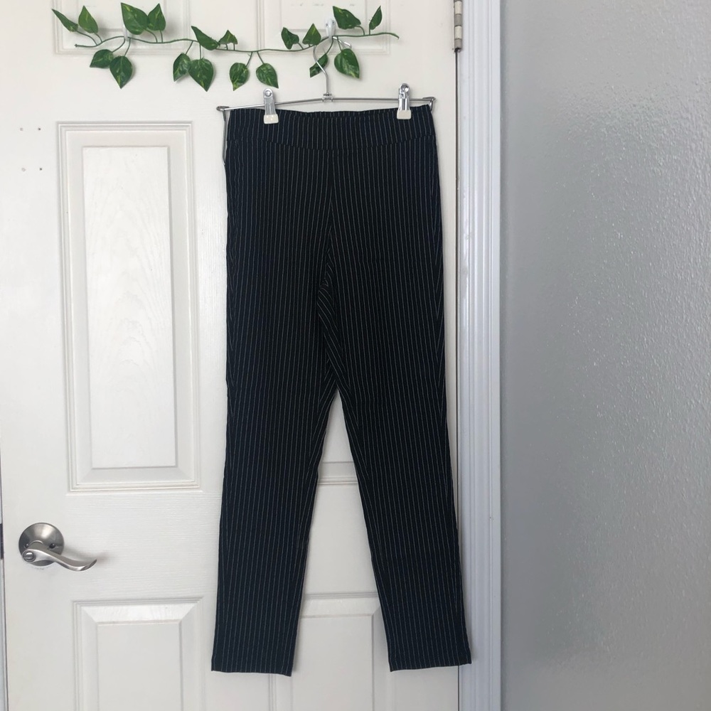 🔴Who What Wear Stripped Pants